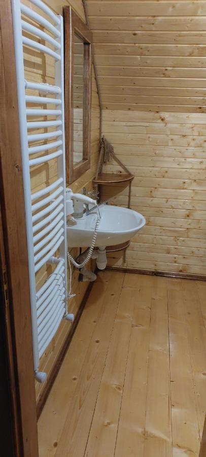 Hotel Крайня Хата à Synevyrsʼka Polyana Extérieur photo